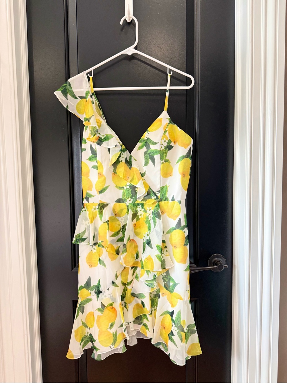 NWOT! 🍋 Alyce Paris White and Yellow Lemon One-Shoulder Ruffle Dress
